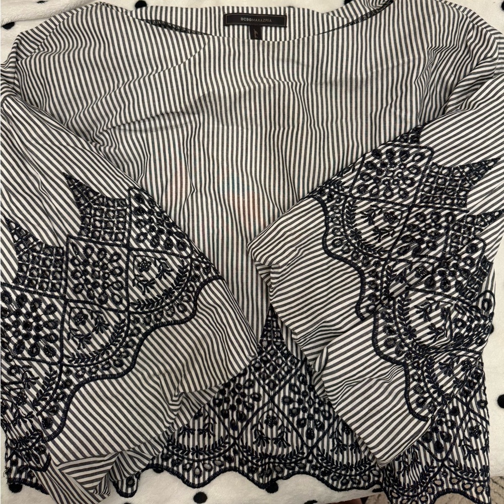 BCBG top